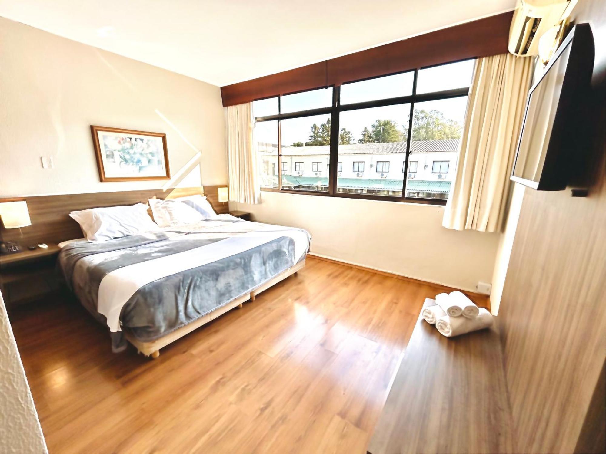 Samuara Hotel กาเชียสโดซุล ภายนอก รูปภาพ